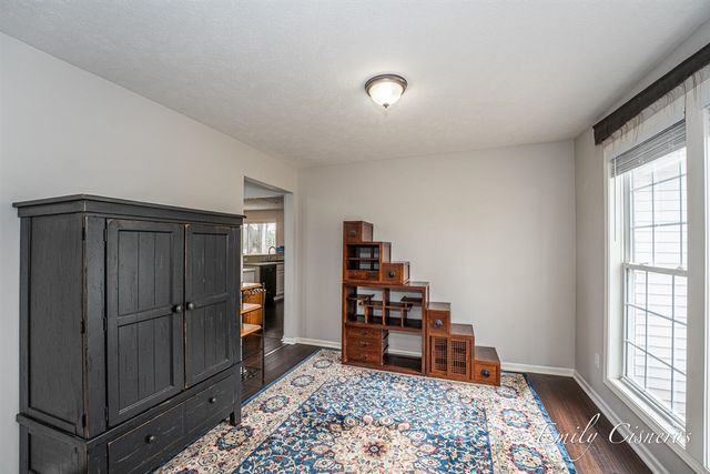 14903 Hawthorne Street, Grand Haven, MI 49417