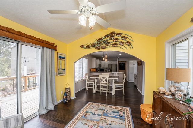 14903 Hawthorne Street, Grand Haven, MI 49417