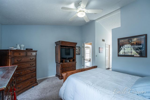 14903 Hawthorne Street, Grand Haven, MI 49417