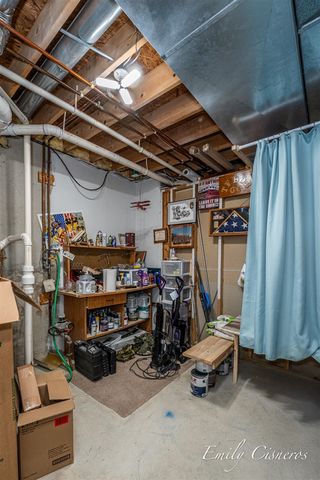 14903 Hawthorne Street, Grand Haven, MI 49417