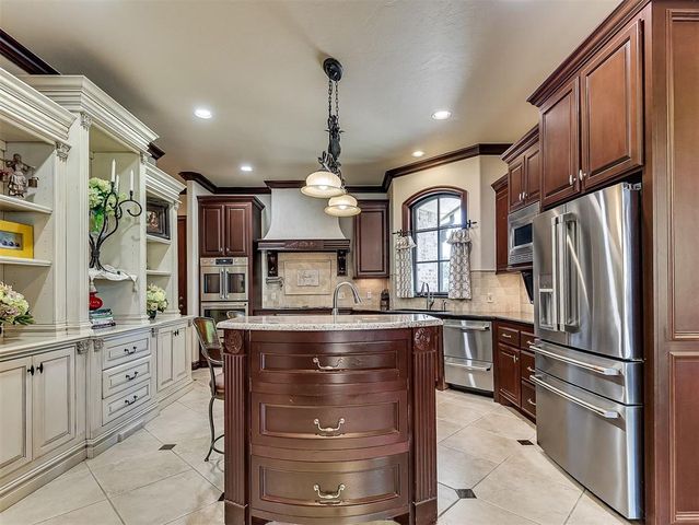 716 Legacy Drive, Edmond, OK 73025