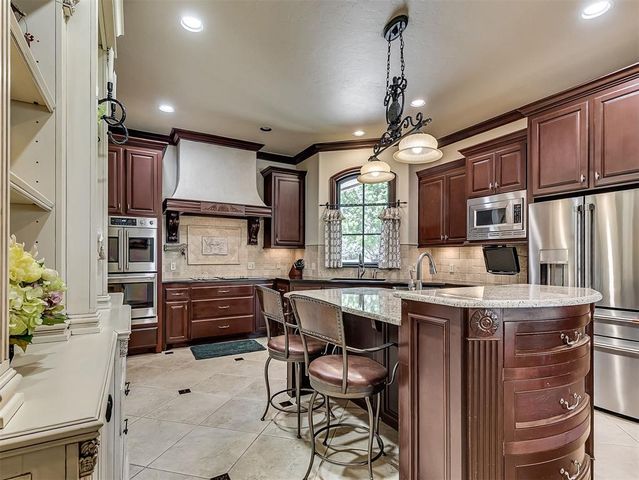 716 Legacy Drive, Edmond, OK 73025