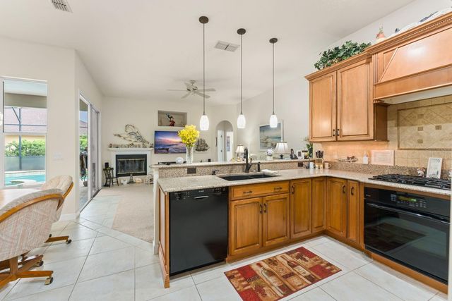 827 CHATFIELD WAY, Lake Mary, FL 32746