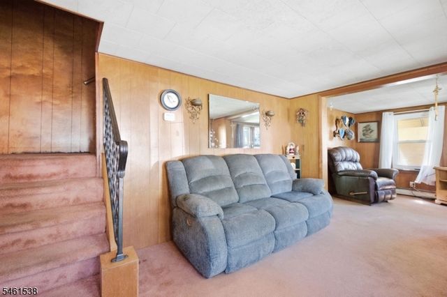 604 Tuttle St, Phillipsburg Town, NJ 08865