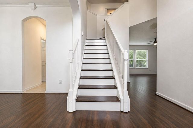 1802 Oak Lodge Drive, Pearland, TX 77581