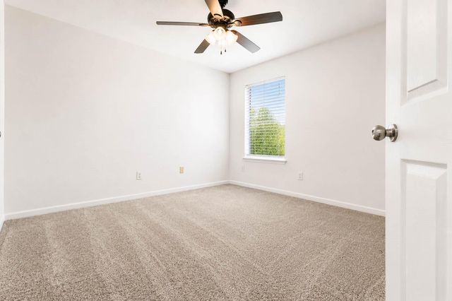 1802 Oak Lodge Drive, Pearland, TX 77581