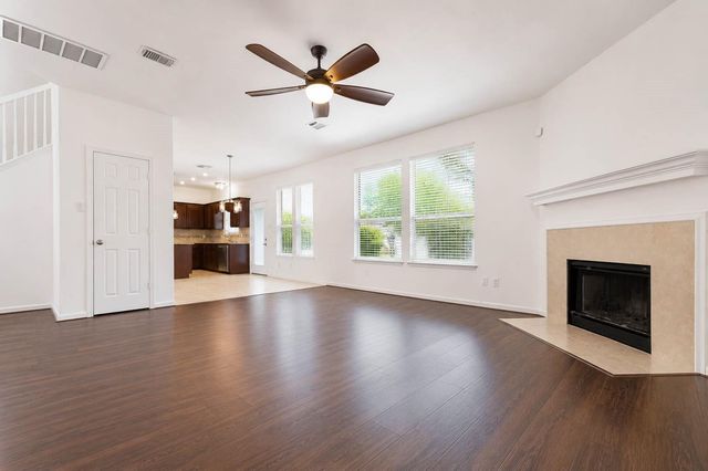 1802 Oak Lodge Drive, Pearland, TX 77581