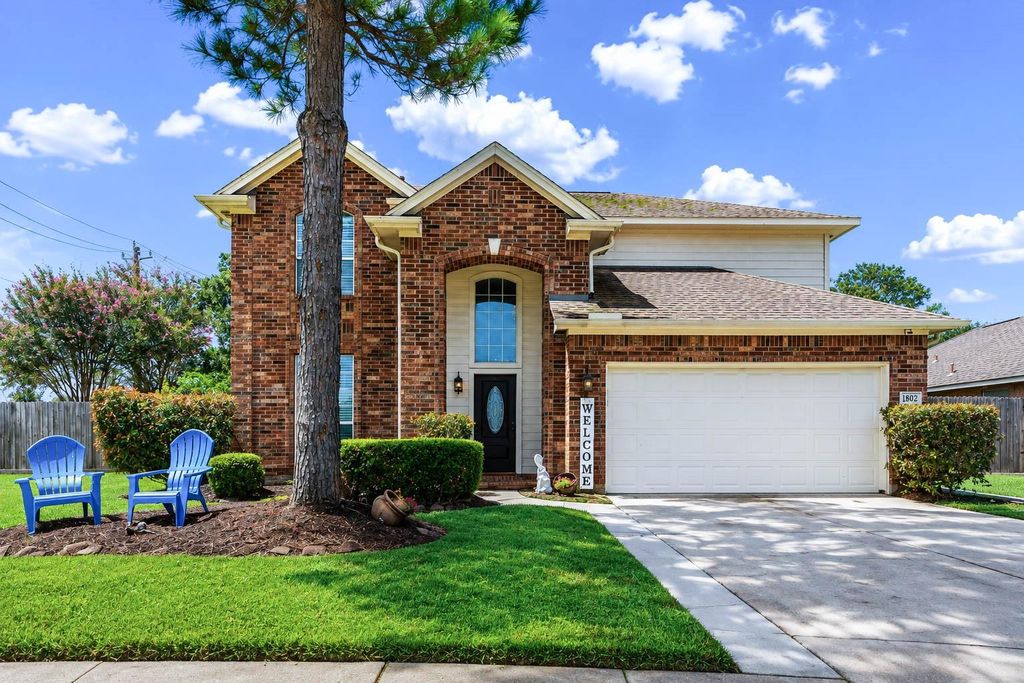 1802 Oak Lodge Drive, Pearland, TX 77581