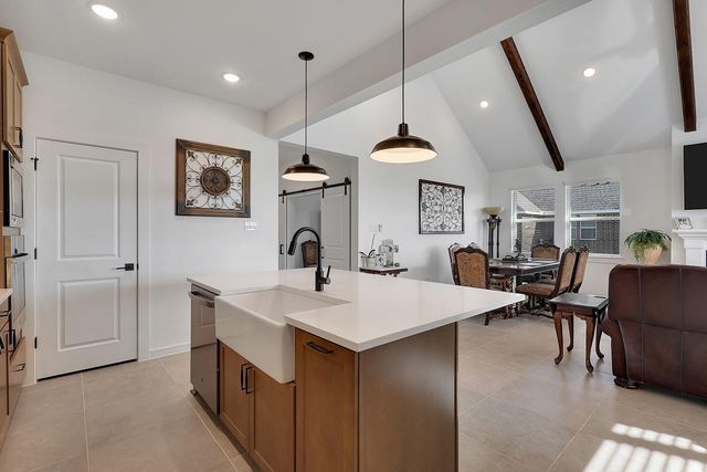 406 Cane Crossing Lake Drive, Sealy, TX 77474