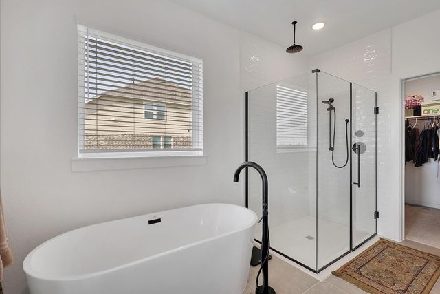 406 Cane Crossing Lake Drive, Sealy, TX 77474
