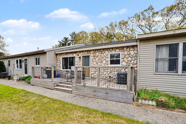 18210 Mohawk Drive 2, Spring Lake, MI 49456
