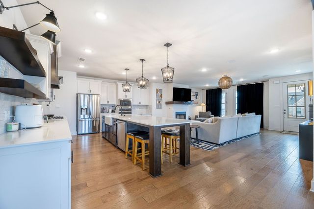 132 N Solitude Bend, Fayetteville, AR 72704