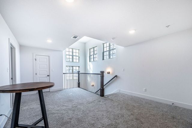 132 N Solitude Bend, Fayetteville, AR 72704