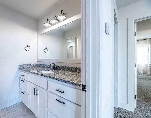 132 N Solitude Bend, Fayetteville, AR 72704