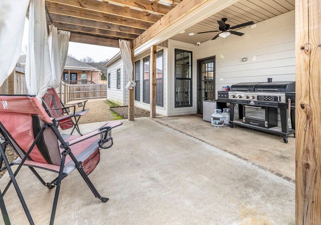 132 N Solitude Bend, Fayetteville, AR 72704