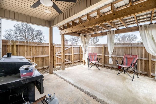 132 N Solitude Bend, Fayetteville, AR 72704