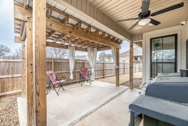 132 N Solitude Bend, Fayetteville, AR 72704