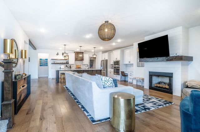 132 N Solitude Bend, Fayetteville, AR 72704