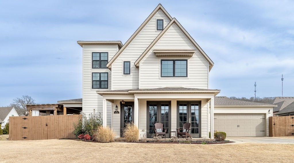 132 N Solitude Bend, Fayetteville, AR 72704