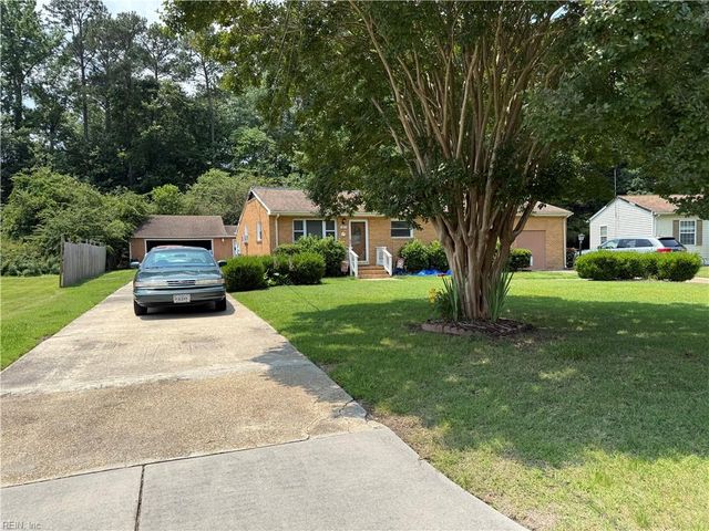 107 Carver PL, Yorktown, VA 23692