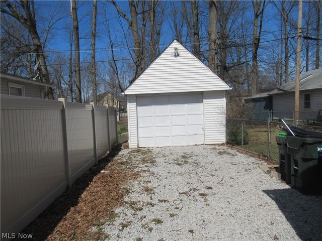 29107 Fuller Avenue, Wickliffe, OH 44092