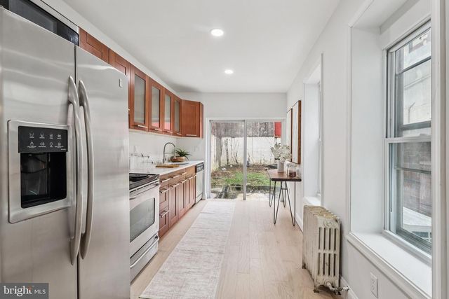 1302 N LAWRENCE ST, Philadelphia, PA 19122