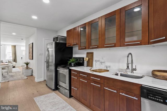 1302 N LAWRENCE ST, Philadelphia, PA 19122