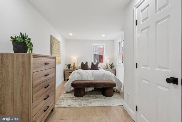 1302 N LAWRENCE ST, Philadelphia, PA 19122