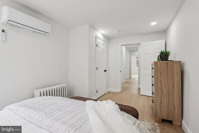 1302 N LAWRENCE ST, Philadelphia, PA 19122