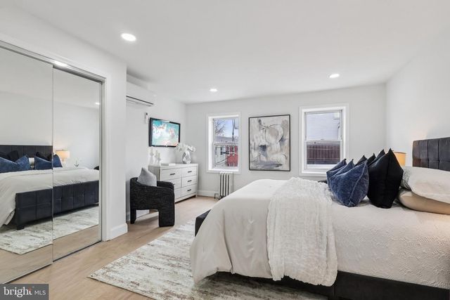 1302 N LAWRENCE ST, Philadelphia, PA 19122