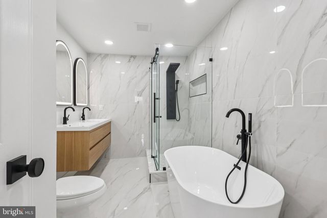 1302 N LAWRENCE ST, Philadelphia, PA 19122