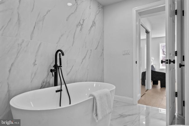 1302 N LAWRENCE ST, Philadelphia, PA 19122