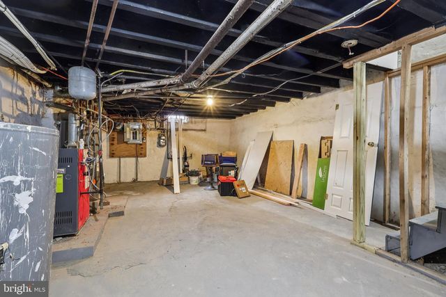 1302 N LAWRENCE ST, Philadelphia, PA 19122