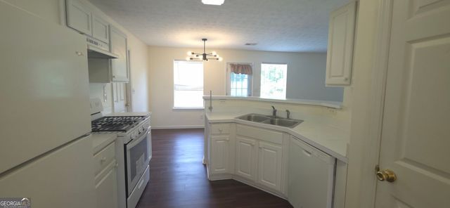 2895 Gallery Grove, Snellville, GA 30039