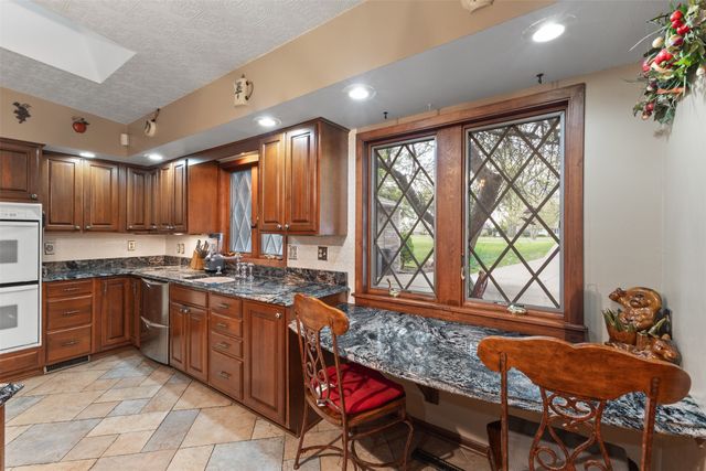 1608 W Lincoln Way, Marshalltown, IA 50158