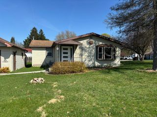 228 W Forest Street, Edmore Vlg-home Twp, MI 48829
