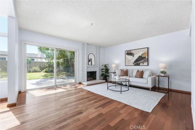 100 Acorn, Brea, CA 92821
