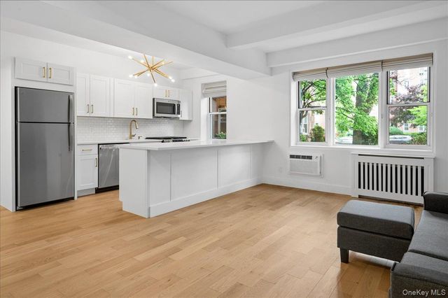1 Sadore Lane 1N, Yonkers, NY 10710