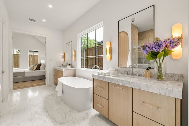 9866 Mixon Drive, Dallas, TX 75220