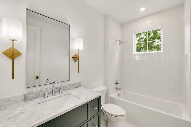 9866 Mixon Drive, Dallas, TX 75220