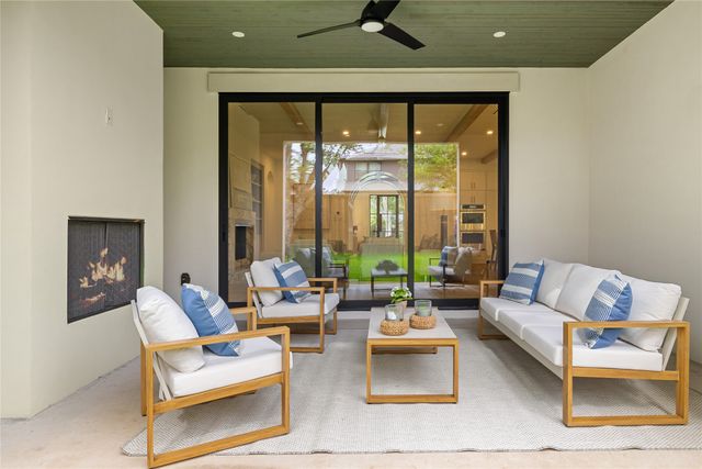 9866 Mixon Drive, Dallas, TX 75220
