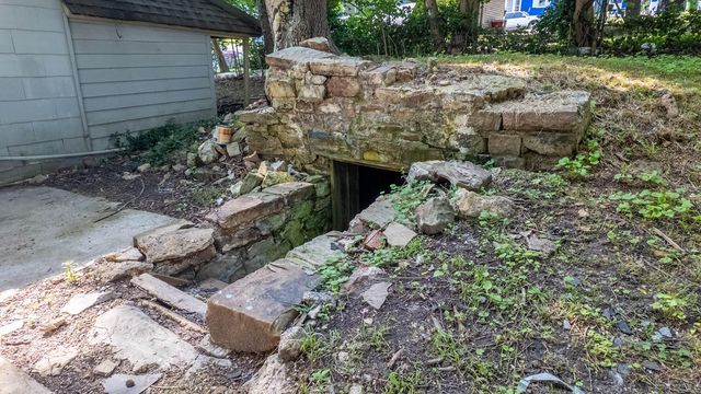 220 South 3rd Street, Thayer, MO 65791