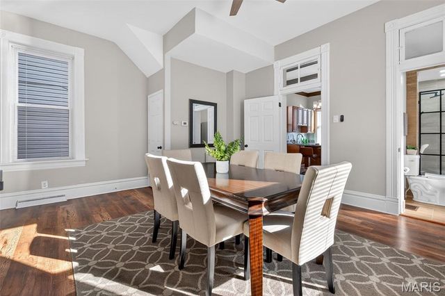 1212 N 3rd Street, St Charles, MO 63301