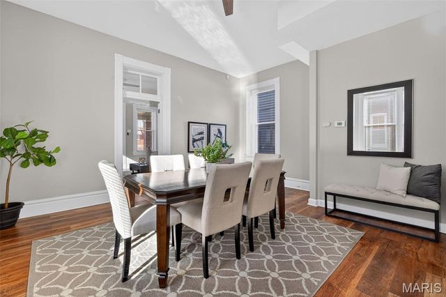 1212 N 3rd Street, St Charles, MO 63301