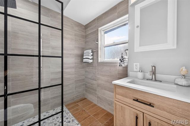 1212 N 3rd Street, St Charles, MO 63301