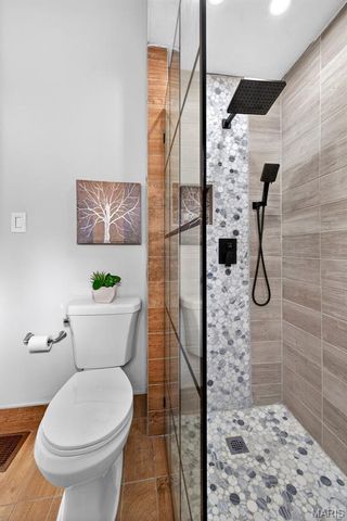 1212 N 3rd Street, St Charles, MO 63301