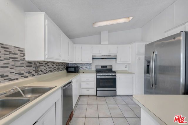 472 Hupa Street, Ventura, CA 93001