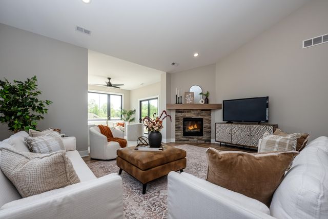 3635 Katherine Lane 42, St. Joseph, MI 49085