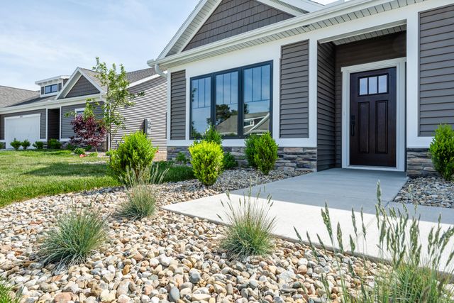 3635 Katherine Lane 42, St. Joseph, MI 49085