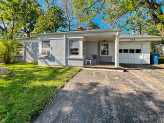 785 Saint Andrews Drive, Crete, IL 60417